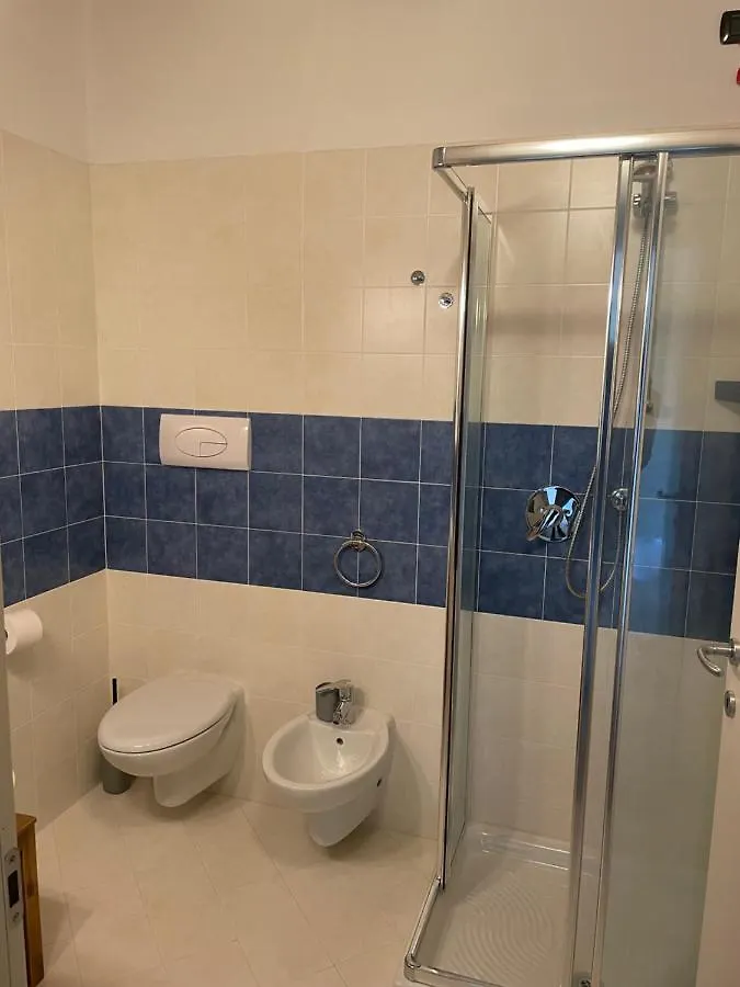 Sun Lake Iseo Apartment Sale Marasino 0*,
